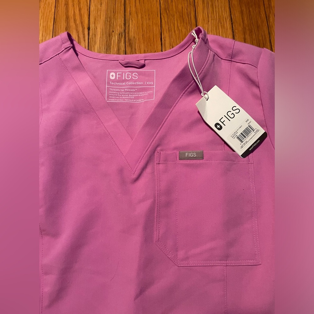 Figs Scrub Top - Picture 2 of 3